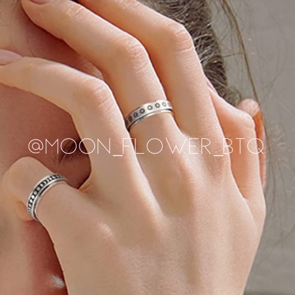 Moon Phase Anxiety Fidget Spinner Ring - Picture 5 of 12